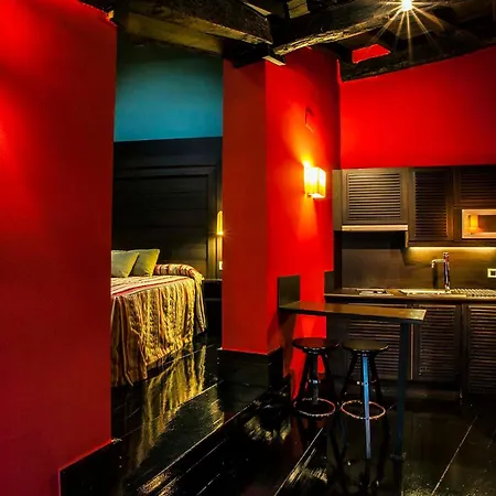 La Plaza Apartment