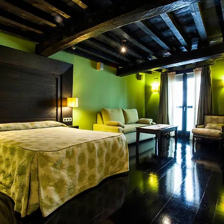 La Plaza Apartment Hervas