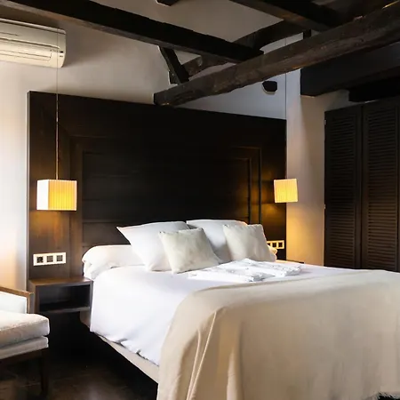 广场公寓 * 埃尔瓦