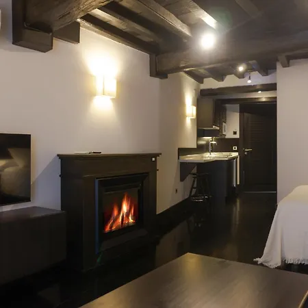 公寓 广场公寓 *